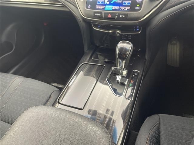 Toyota CROWN 2015 8150006-7