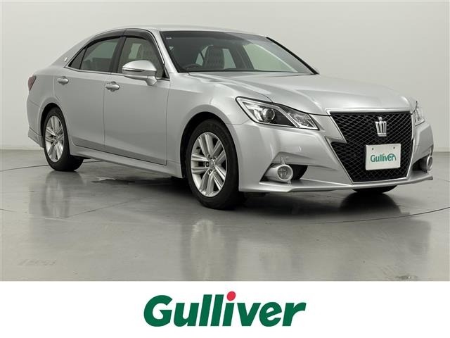Toyota CROWN 2015 8150010-0