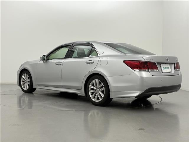 Toyota CROWN 2015 8150010-15