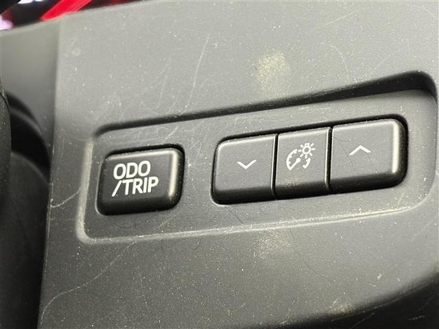 Toyota CROWN 2015 8150010-7