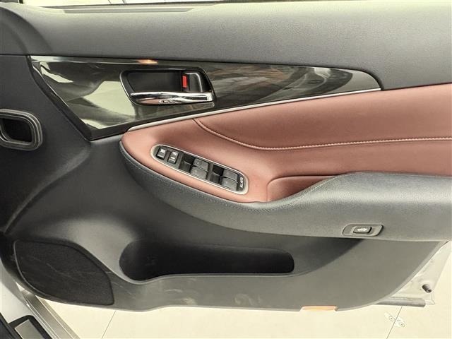 Toyota CROWN 2015 8150010-9