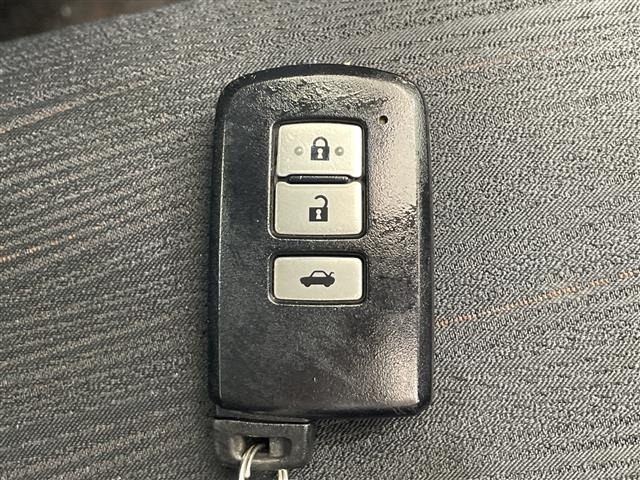 Toyota CROWN 2015 8150021-21