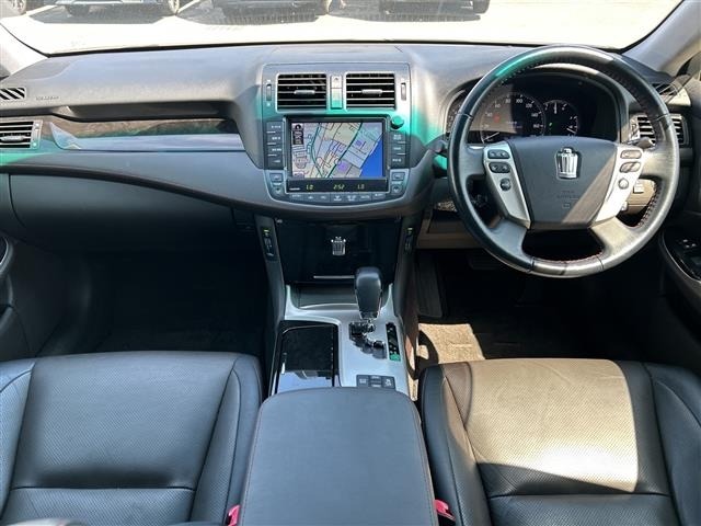Toyota CROWN 2012 8150041-14