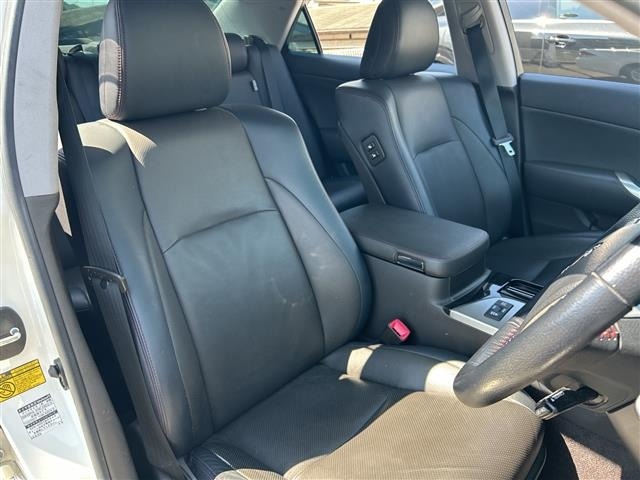Toyota CROWN 2012 8150041-22