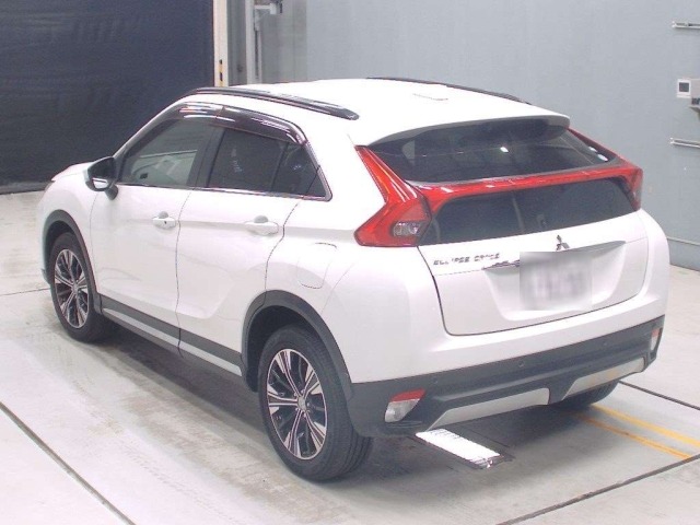 Mitsubishi ECLIPSE CROSS 2018 8140432-6