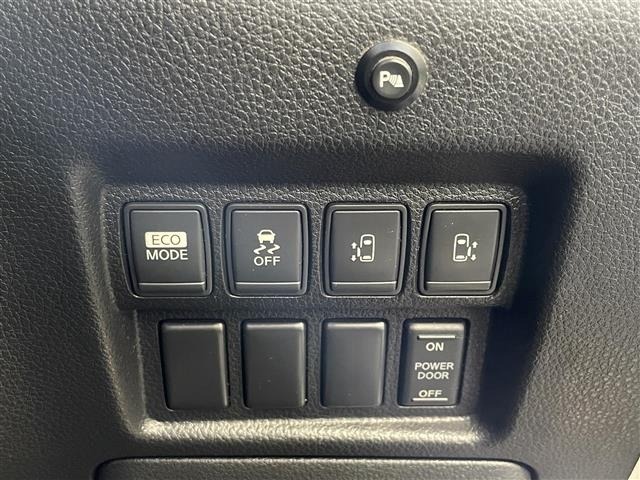 Nissan ELGRAND 2013 8150031-3