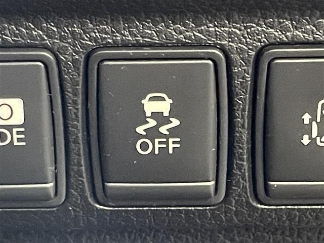 Nissan ELGRAND 2013 8150031-5