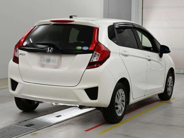 Honda FIT 2015 8146282-1