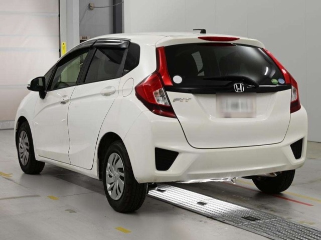 Honda FIT 2015 8146282-6