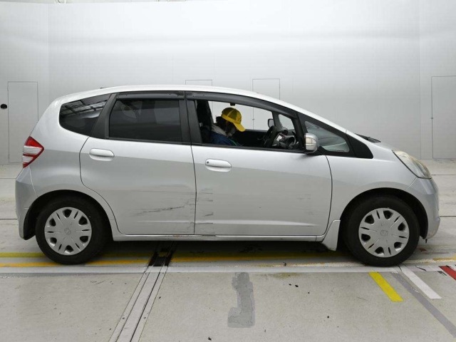 Honda FIT 2009 8146601-3