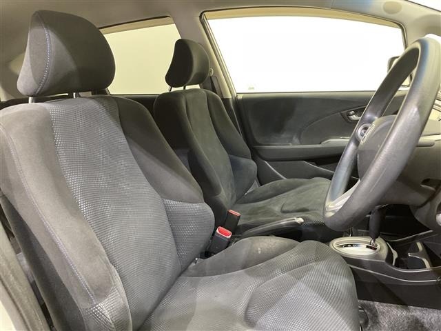 Honda FIT 2011 8147329-10