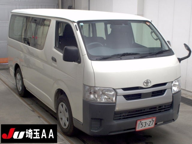 Toyota HIACE VAN 2020 8142583-0