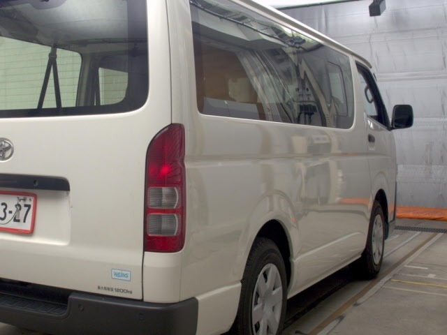 Toyota HIACE VAN 2020 8142583-5