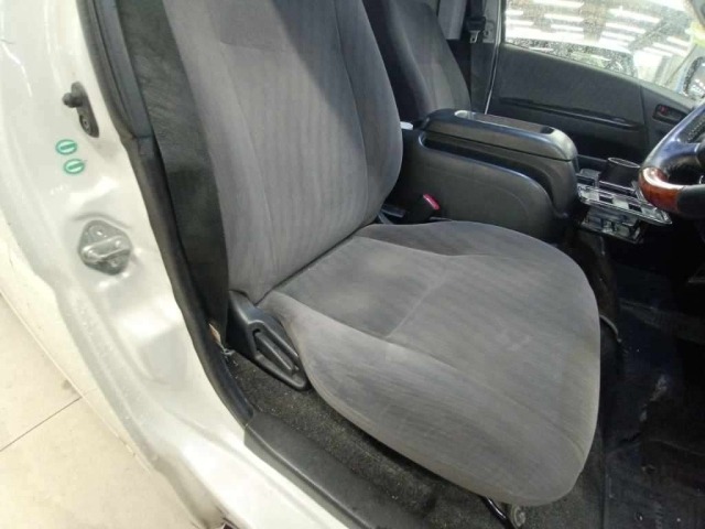Toyota HIACE VAN 2010 8142607-10