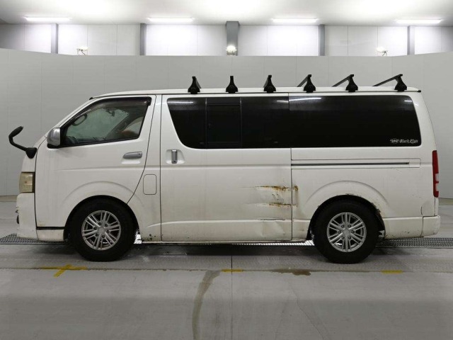 Toyota HIACE VAN 2010 8142607-4