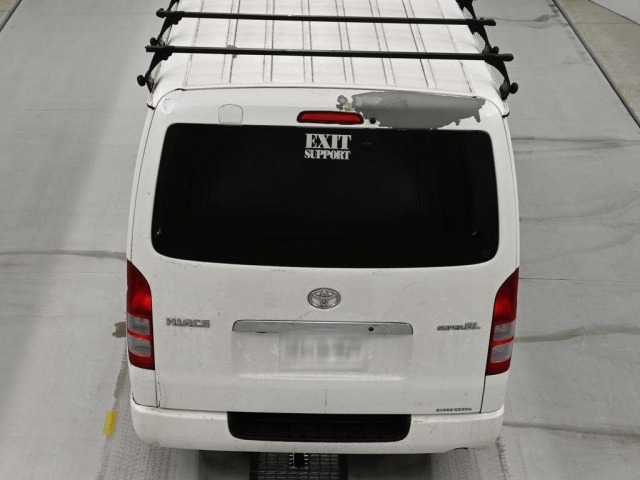 Toyota HIACE VAN 2010 8142607-8