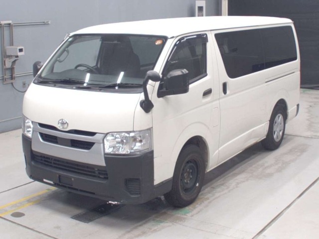 Toyota HIACE VAN 2022 8142614-0