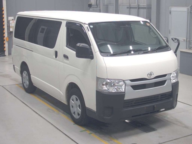 Toyota HIACE VAN 2022 8142614-5