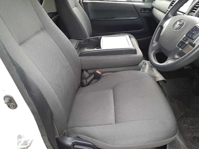 Toyota HIACE VAN 2022 8142614-8