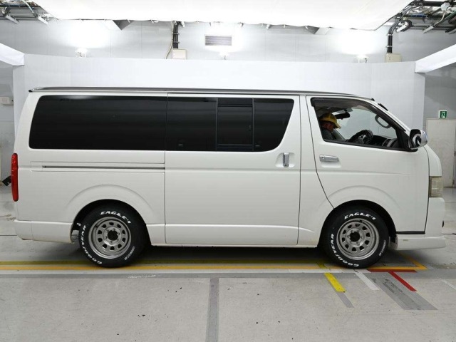 Toyota HIACE VAN 2010 8142750-3