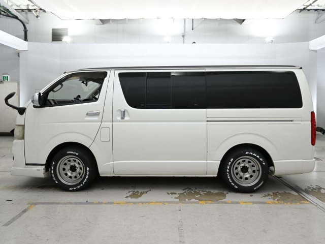 Toyota HIACE VAN 2010 8142750-4