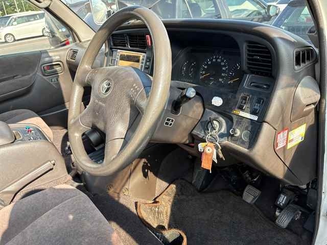 Toyota HIACE WAGON 2000 8144702-3