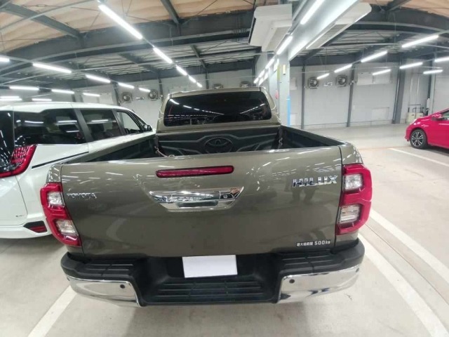 Toyota HILUX 2023 8147954-11