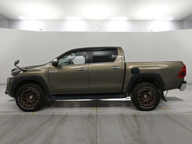 Toyota HILUX 2023 8147954-4