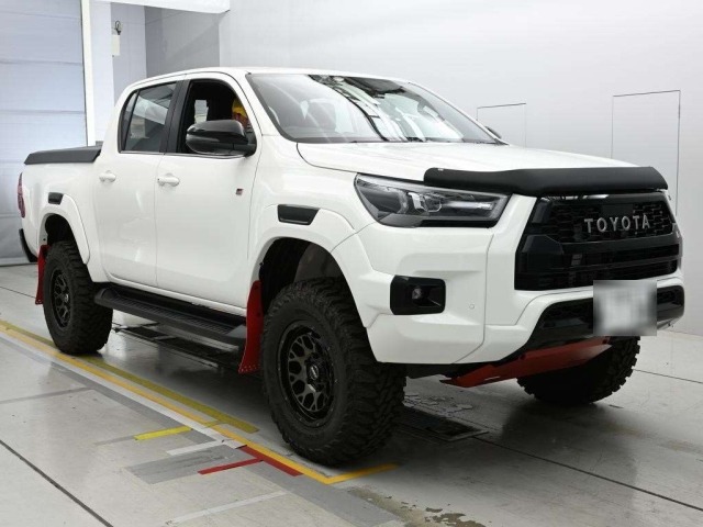 Toyota HILUX 2023 8147958-5