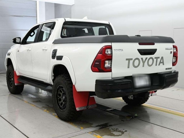 Toyota HILUX 2023 8147958-6