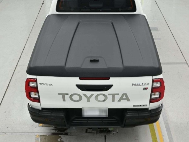 Toyota HILUX 2023 8147958-8