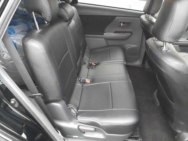 Toyota PRIUS 2014 8150284-10
