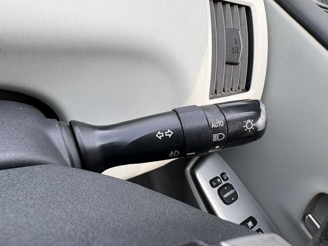 Toyota PRIUS 2011 8150377-7
