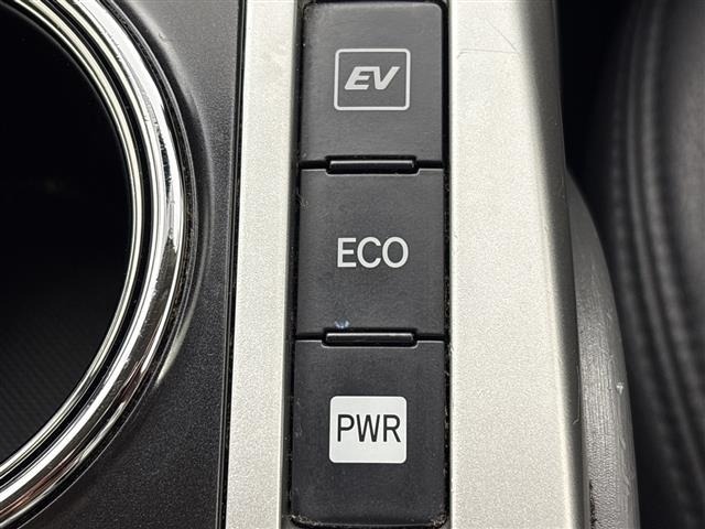 Toyota PRIUS 2013 8150424-1