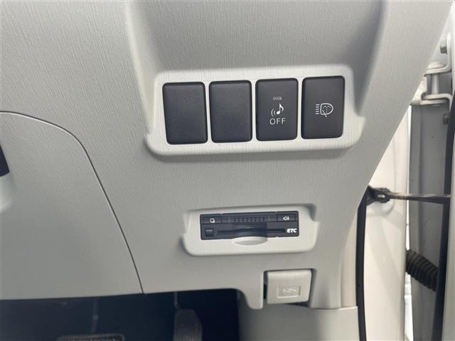 Toyota PRIUS 2011 8150425-9