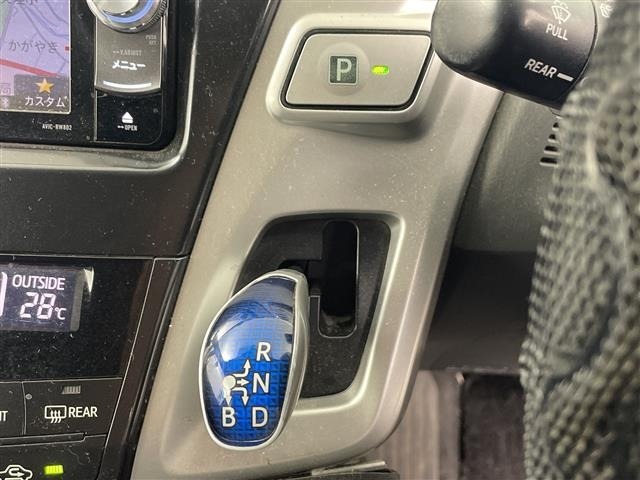 Toyota PRIUS 2011 8150427-1