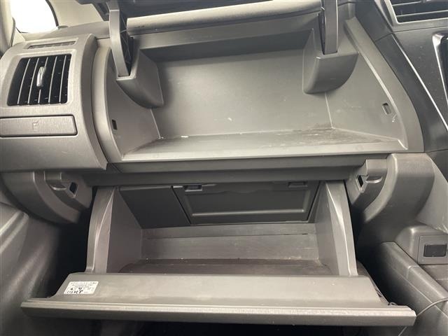 Toyota PRIUS 2011 8150427-4