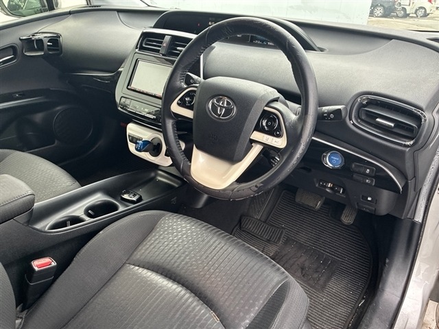 Toyota PRIUS 2017 8150747-3