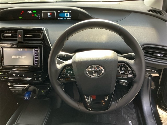 Toyota PRIUS 2019 8150755-3
