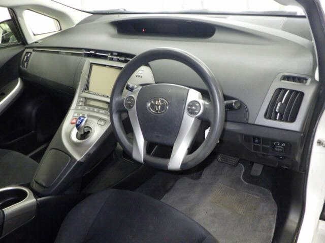 Toyota PRIUS 2013 8150825-3