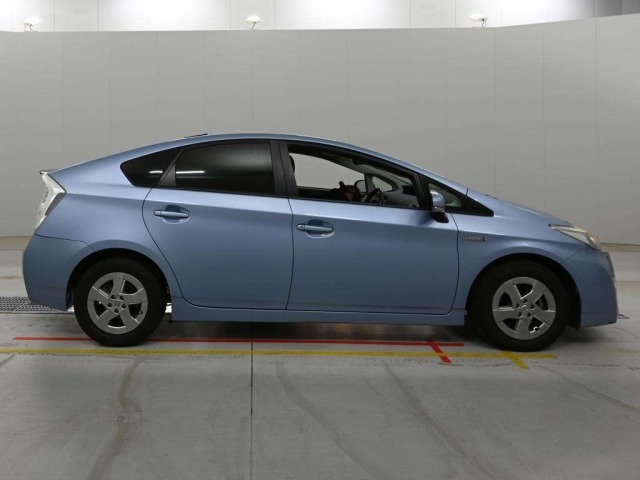 Toyota PRIUS 2011 8150832-3