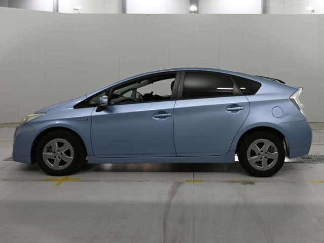 Toyota PRIUS 2011 8150832-4