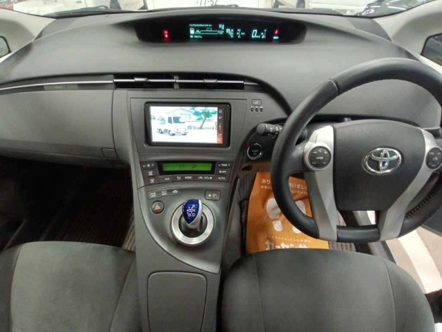 Toyota PRIUS 2011 8150839-11