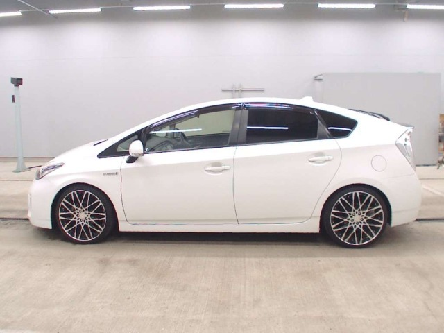 Toyota PRIUS 2014 8150868-4