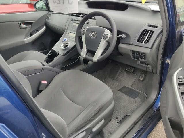 Toyota PRIUS 2011 8151035-3