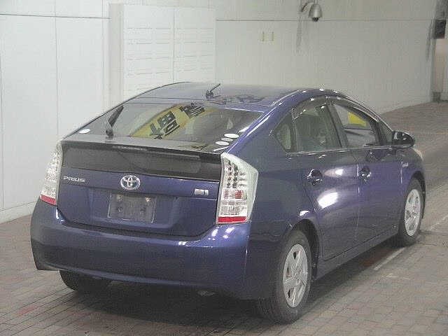 Toyota PRIUS 2011 8151035-5