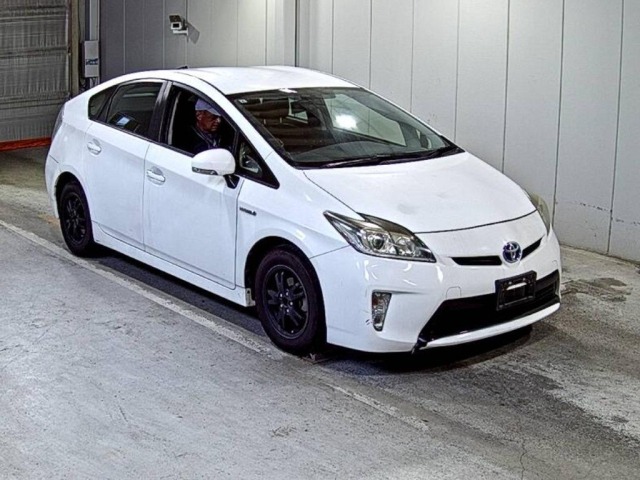 Toyota PRIUS 2015 8151132-0