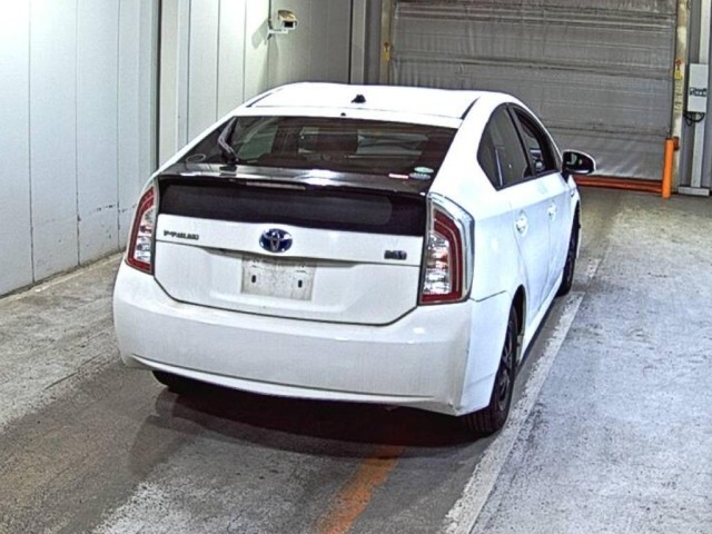 Toyota PRIUS 2015 8151132-5
