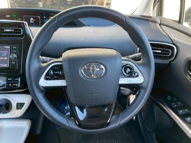 Toyota PRIUS 2016 8151133-1