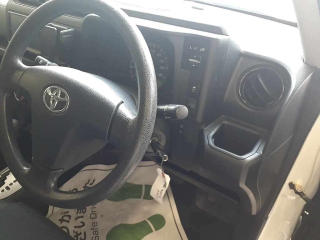 Toyota PROBOX VAN 2020 8147828-9